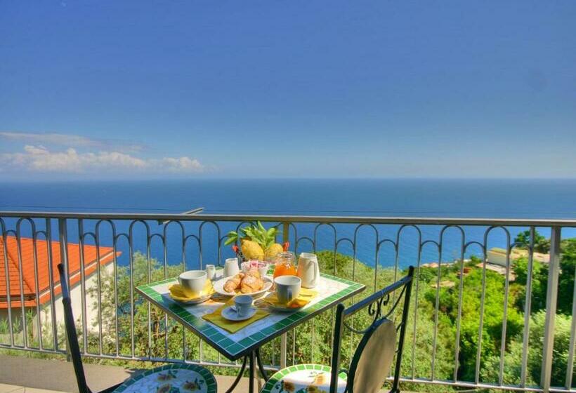 Номер Стандарт Вид на Море с Балконом, B&b Il Pavone