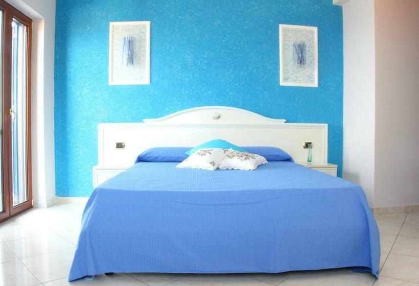 Номер Стандарт Вид на Море с Балконом, B&b Il Pavone