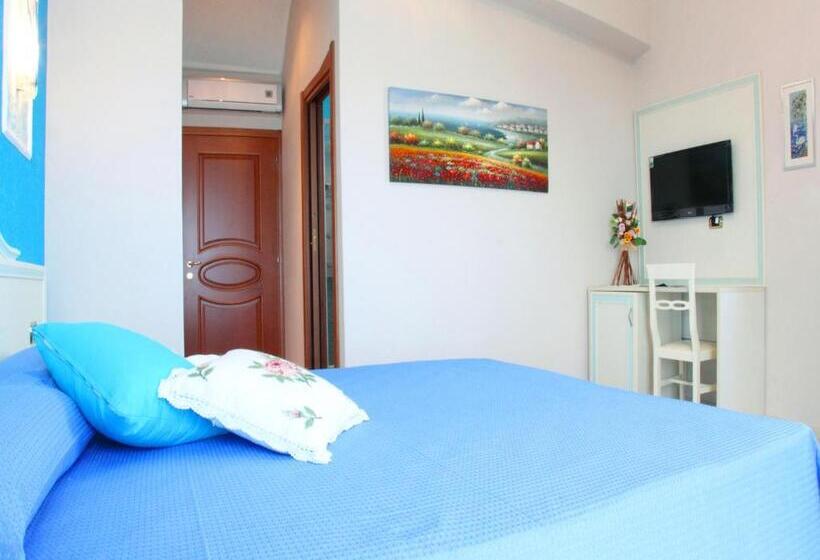 Номер Стандарт Вид на Море с Балконом, B&b Il Pavone