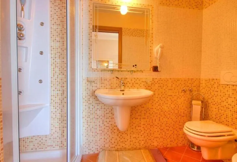 オーシャンビューデラックスルームバルコニー付き, B&b Il Pavone