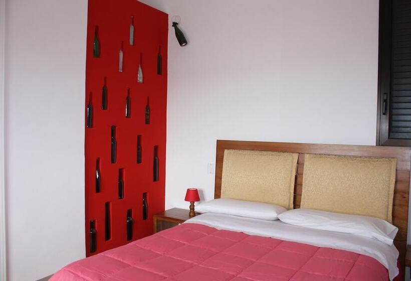 غرفة قياسية, Casasolare Rakalia