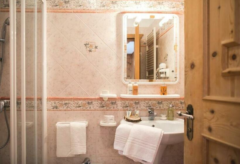 غرفة كلاسيكية ثلاثية, Chalet Alpenrose Bio Wellness Natur