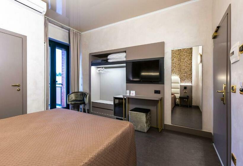 غرفة قياسية مزوَّدة بشُرفة, Dei Nani