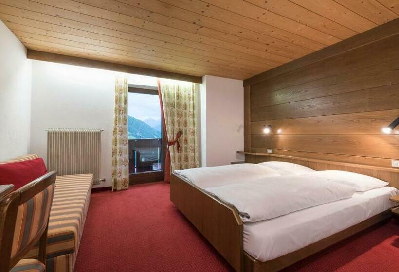 חדר סטנדרט, Onach