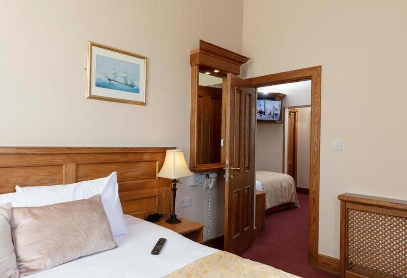 Семейный Номер, Scholars Townhouse