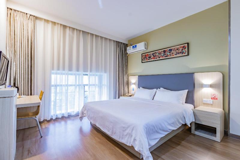 חדר משפחתי, Hanting  Hangzhou Xiaoshan People Square Metro Station