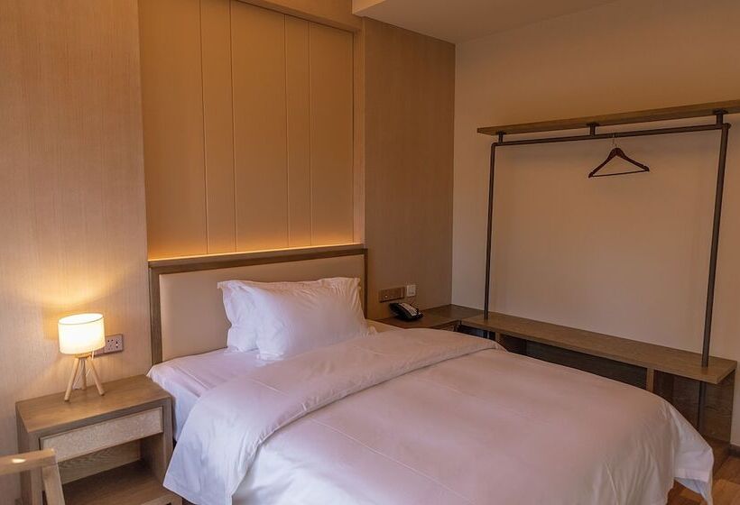 Pokój Deluxe, The Hump Hostel