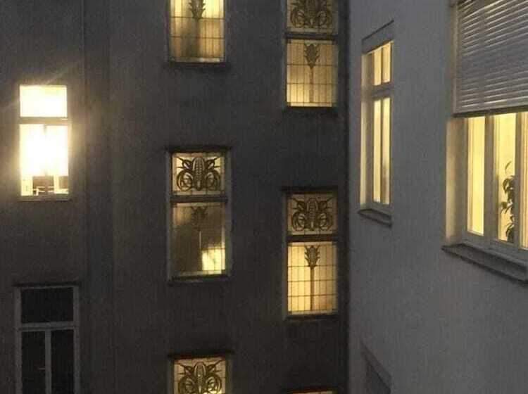 اتاق استاندارد یک نفره, Boutique Hotel Nossek