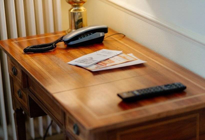 اتاق استاندارد یک نفره, Boutique Hotel Nossek