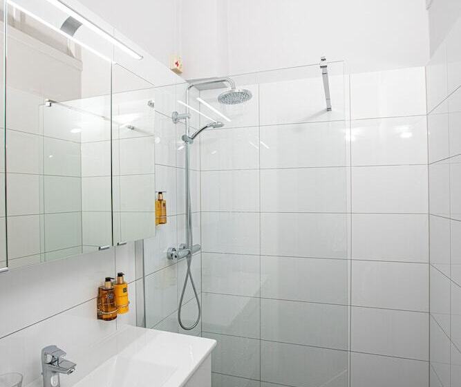 اتاق سوپریور یک تخته, Boutique Hotel Nossek