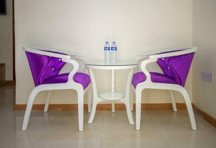 اتاق لوکس, Alfa Hotel Munyonyo