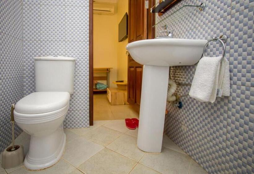 اتاق لوکس, Alfa Hotel Munyonyo