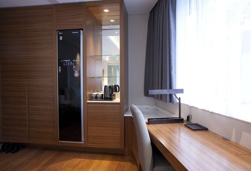 سوئیت رویال, Arban