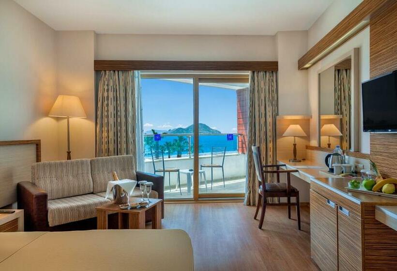 스탠다드 룸 바다 전망, Azure By Yelken