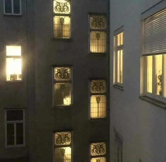 اتاق استاندارد یک نفره, Boutique Hotel Nossek