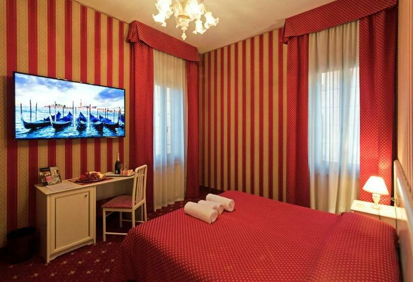 Superior Room, Messner Palace