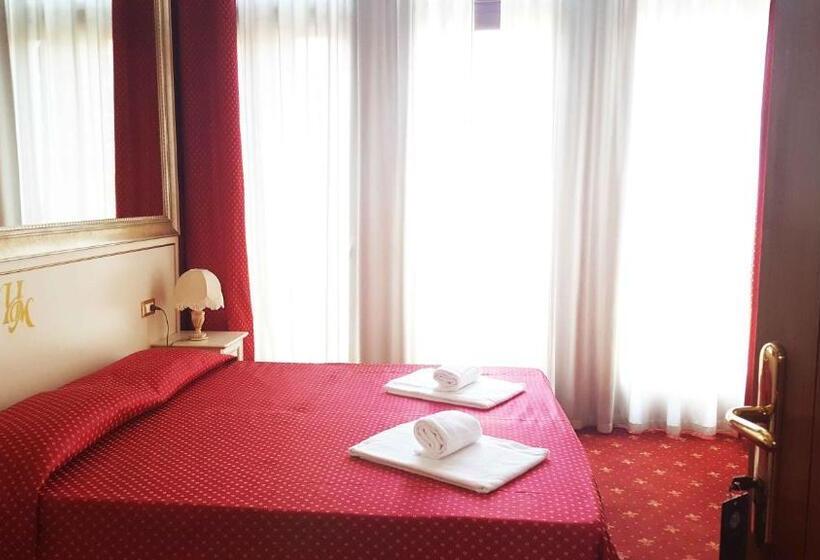 Junior Suite with Views, Messner Palace