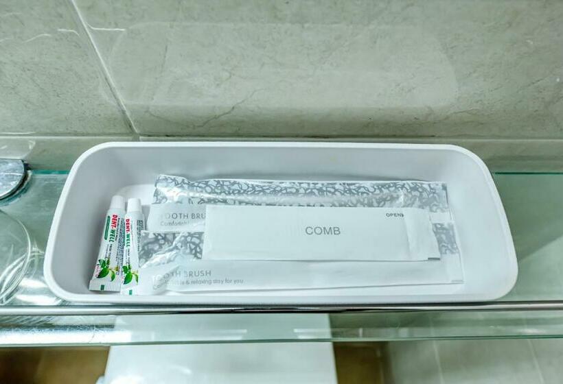 标准间, Samhaein Tourist