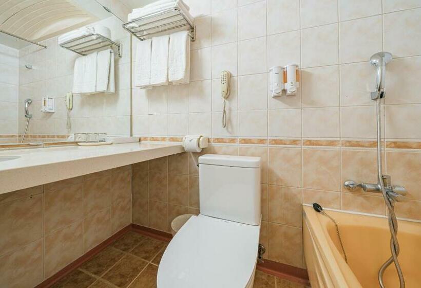 标准间, Samhaein Tourist