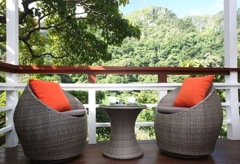 Villa 1 Makuuhuone, Matinloc Island Resort