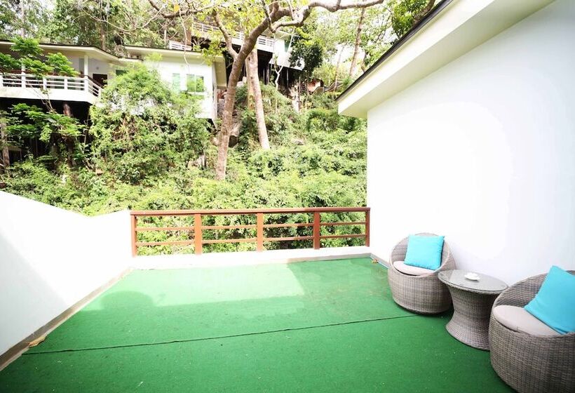 سوییت خانوادگی, Matinloc Island Resort