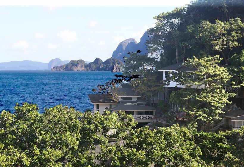 سوییت خانوادگی, Matinloc Island Resort