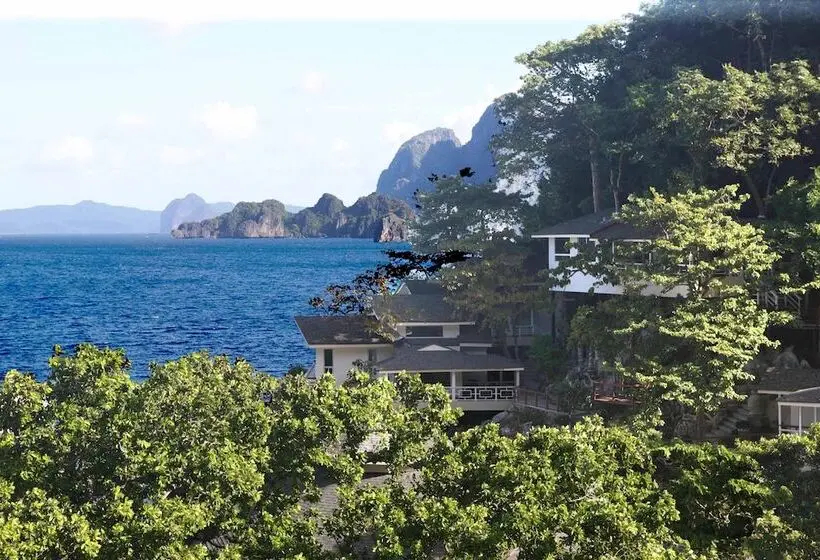 Perhesviitti, Matinloc Island Resort