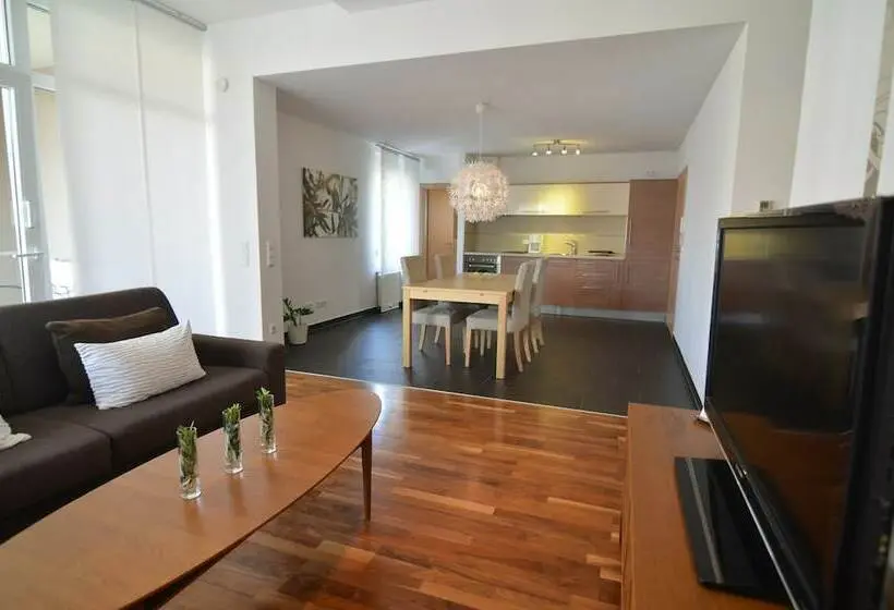 インサイドデラックスワンルーム, Villa Diana Zadar