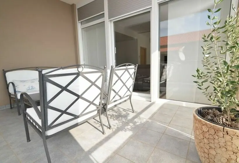 インサイドデラックスワンルーム, Villa Diana Zadar