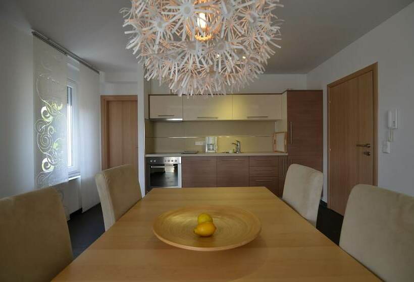 Студио Deluxe Внутренняя, Villa Diana Zadar