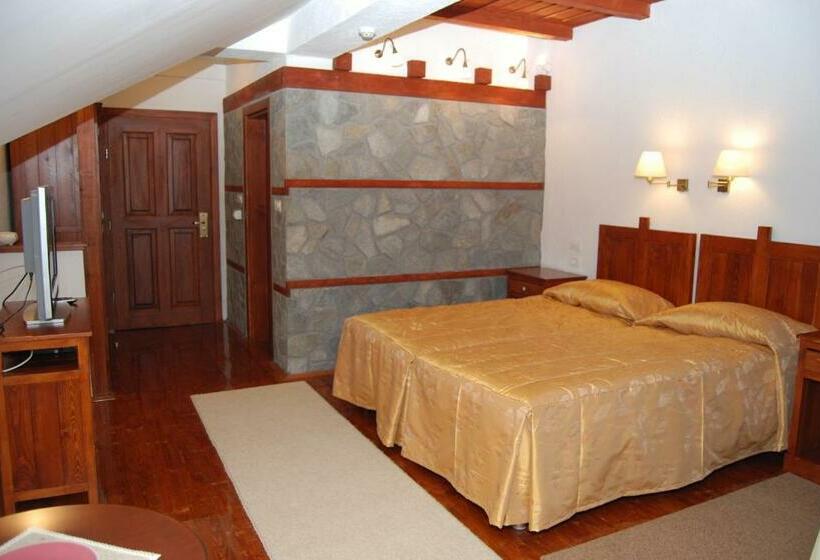 اتاق استاندارد با بالکن, Popova Kula Hotel & Winery