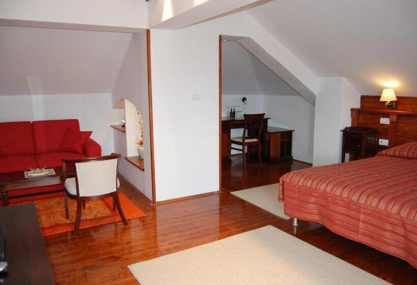 سوییت جونیور لوکس, Popova Kula Hotel & Winery