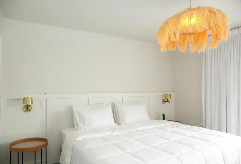 Номер Стандарт Вид на Бассейн, Mero Hotel Boutique