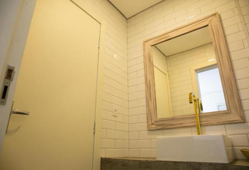 Люкс Кровать Кинг, Mero Hotel Boutique