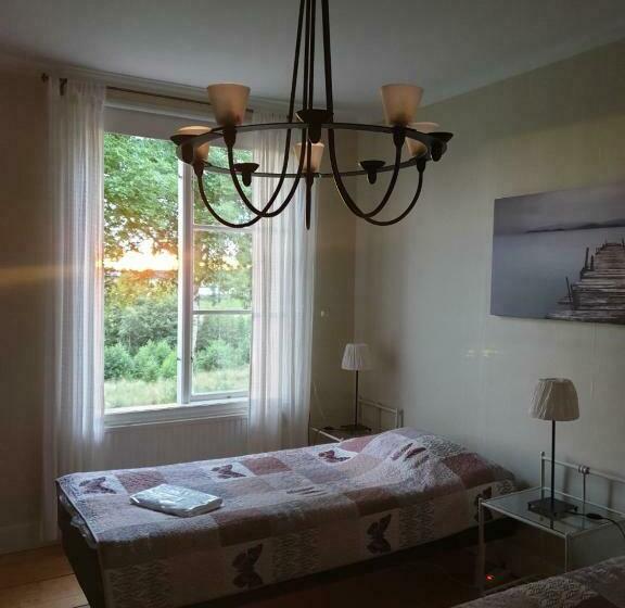 غرفة قياسية رباعية حمام مشترك, Strandgårdens Wärdshus