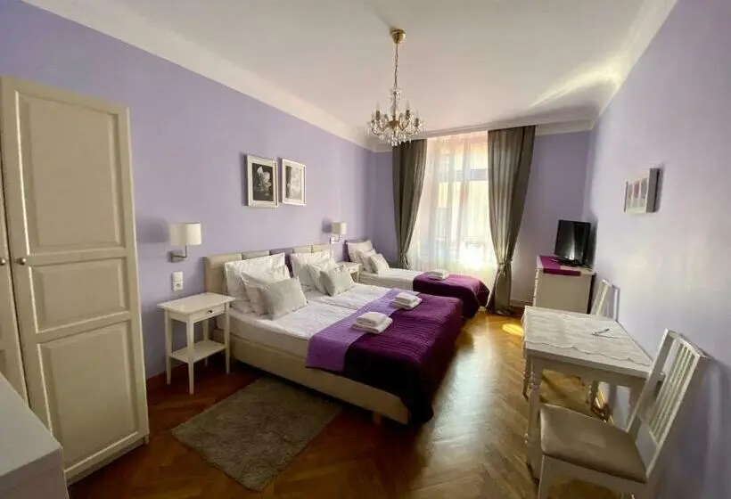 اتاق استاندارد سه نفره, Gołębia 8 Residence