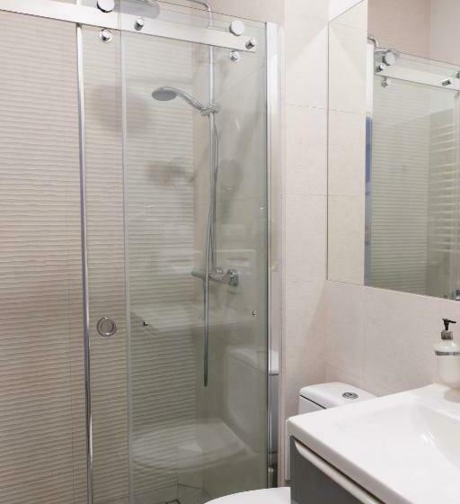 标准三人间, Gołębia 8 Residence