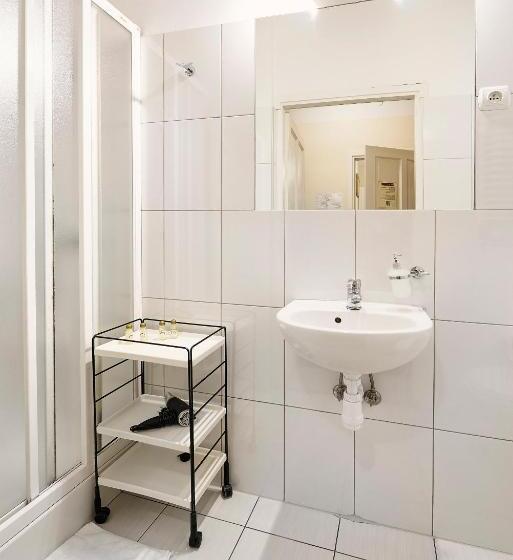 标准间, Gołębia 8 Residence