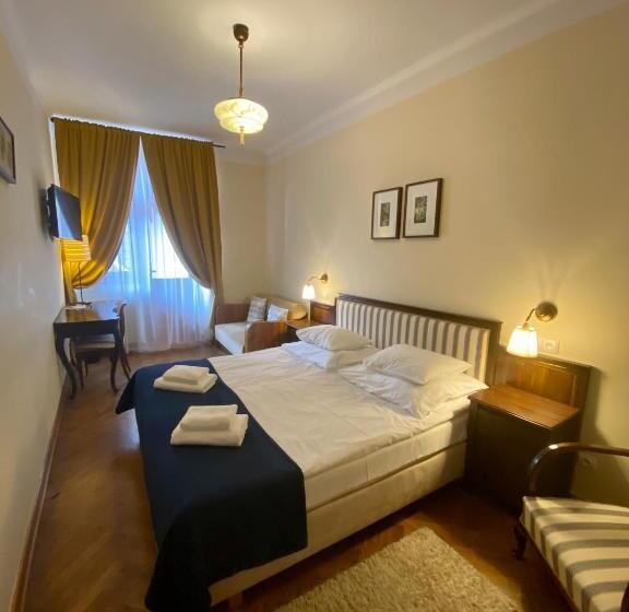 标准间, Gołębia 8 Residence