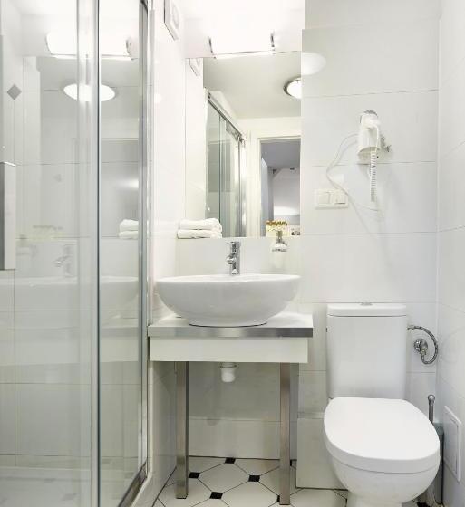 标准工作室, Gołębia 8 Residence