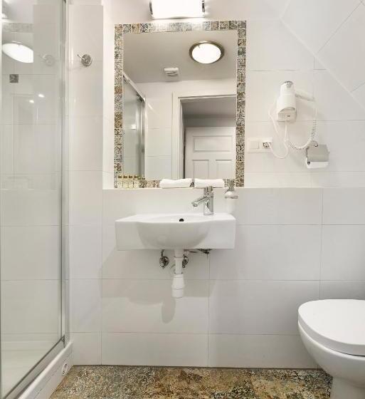 标准工作室, Gołębia 8 Residence