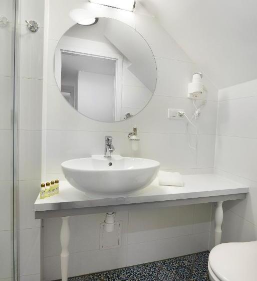 标准工作室, Gołębia 8 Residence