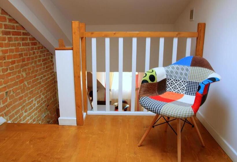 标准工作室, Gołębia 8 Residence