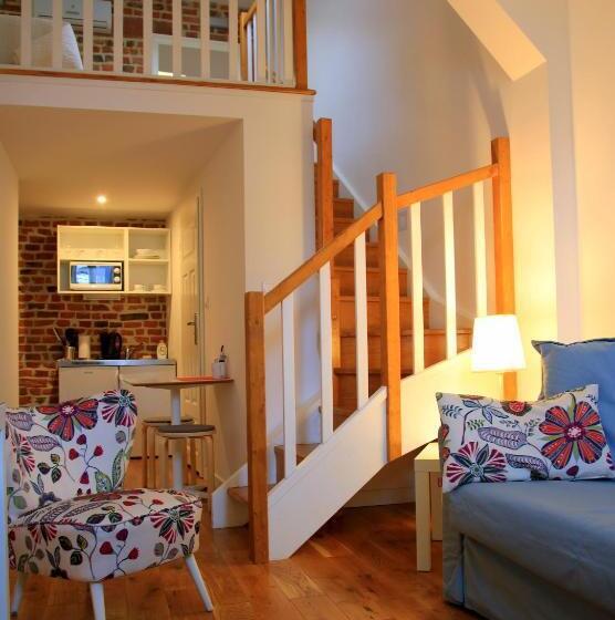 标准工作室, Gołębia 8 Residence