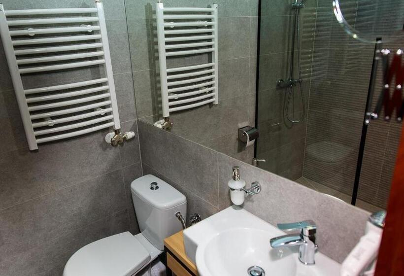 高级工作室, Gołębia 8 Residence