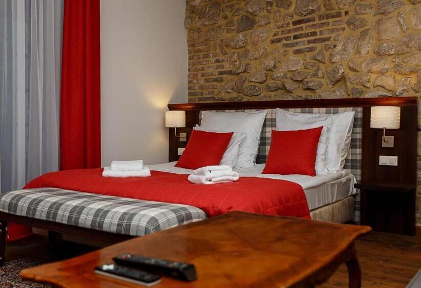 高级工作室, Gołębia 8 Residence