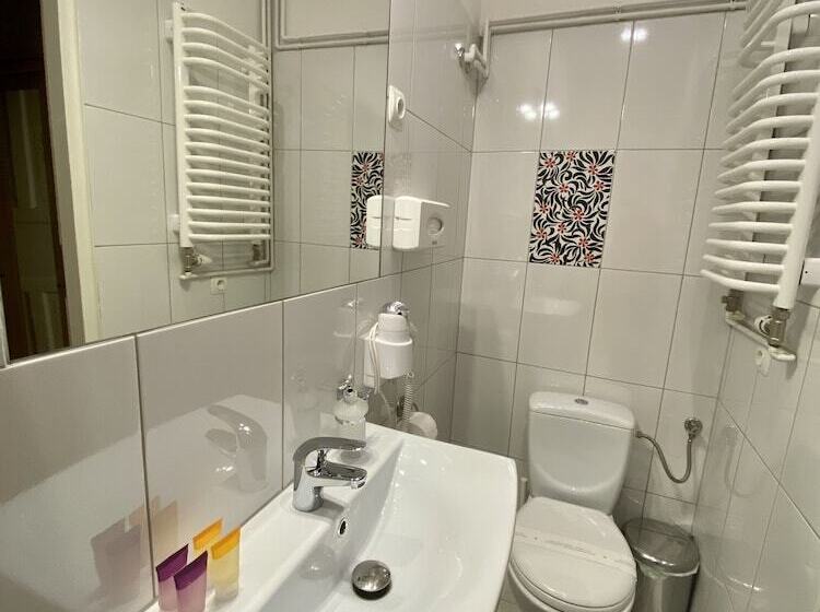 标准间, Gołębia 8 Residence