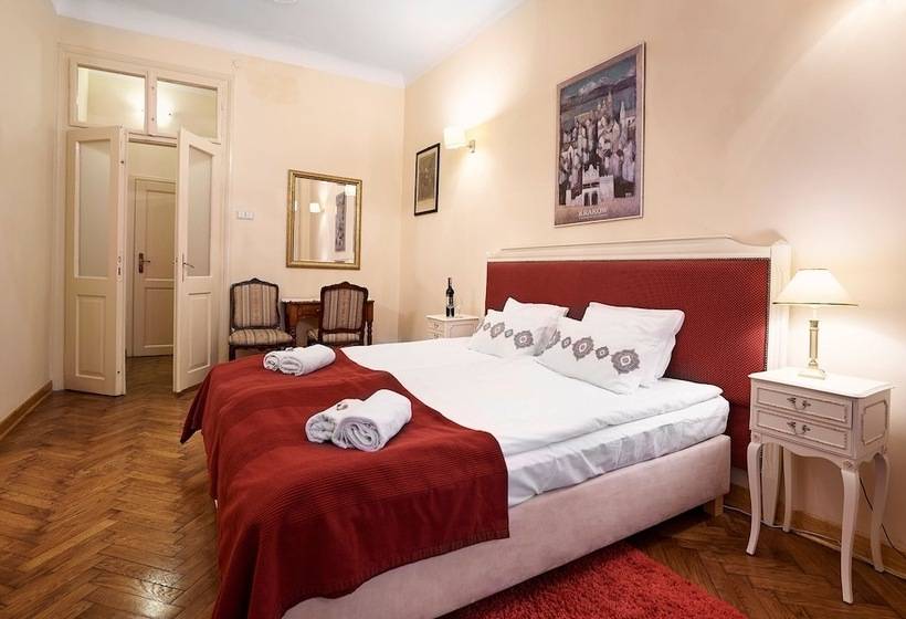 高级工作室, Gołębia 8 Residence