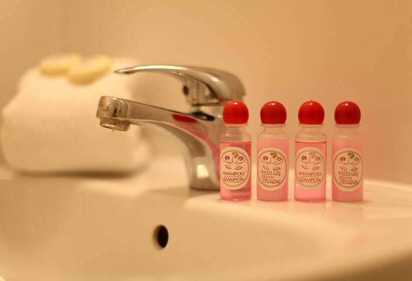 高级工作室, Gołębia 8 Residence