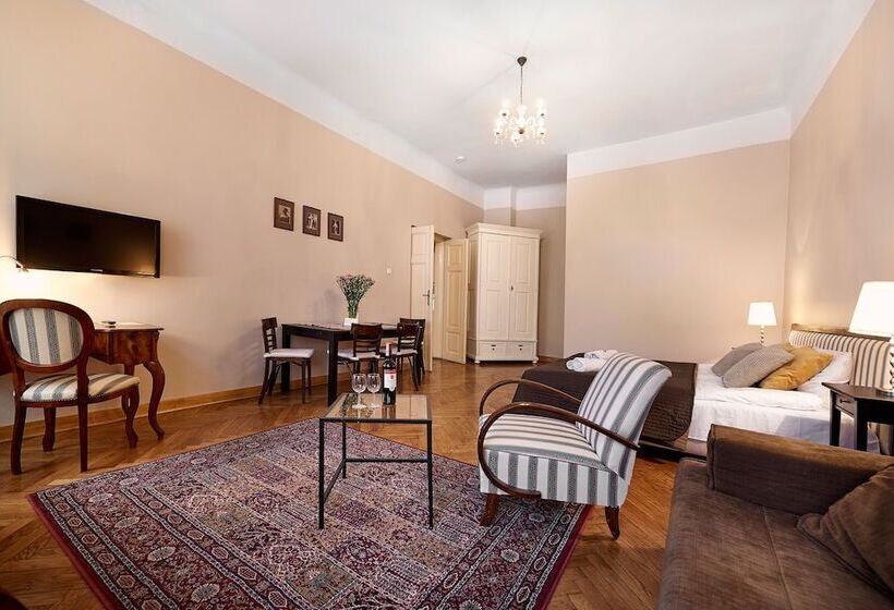 2人卧室家庭公寓, Gołębia 8 Residence